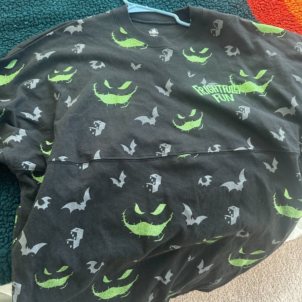 Oogie Boogie Disneyland Sweater L